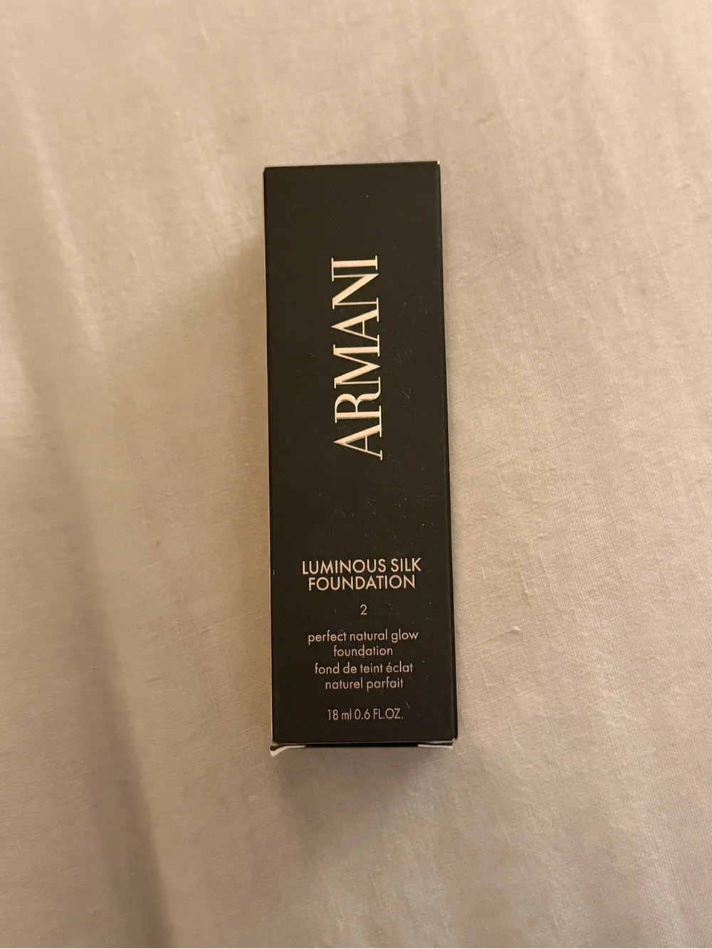 Armani Beauty- Luminous Silk Natural Glow Blurring Liquid Foundation, Color #2
